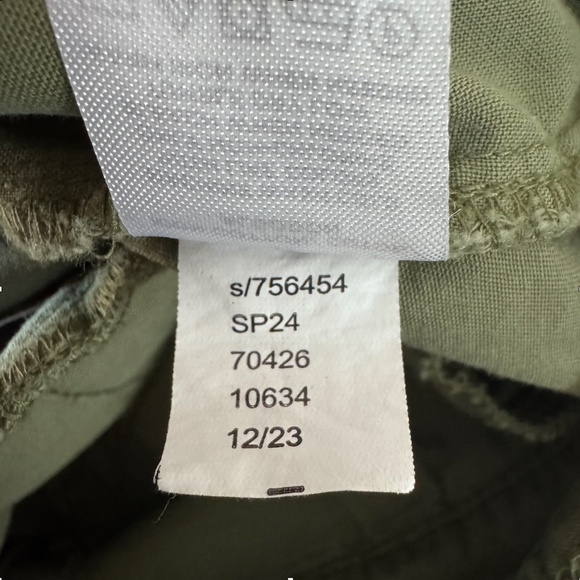 LOFT Wide Leg Pleated Green Pants Size 4P - Picture 11 of 12